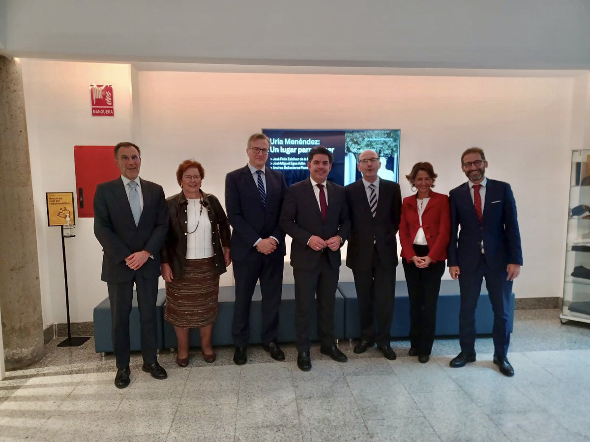 firoba's tweet photo. Visita a la Universidad Villanueva @Univ_Villanueva de joven andadura pero con una potente oferta de grados y postgrados. #gracias por recibirnos a @ricardodiazmar3 y a mi 👍
#UnInMadrid
#MadridEsUniversidad https://t.co/ECbusSTsh4