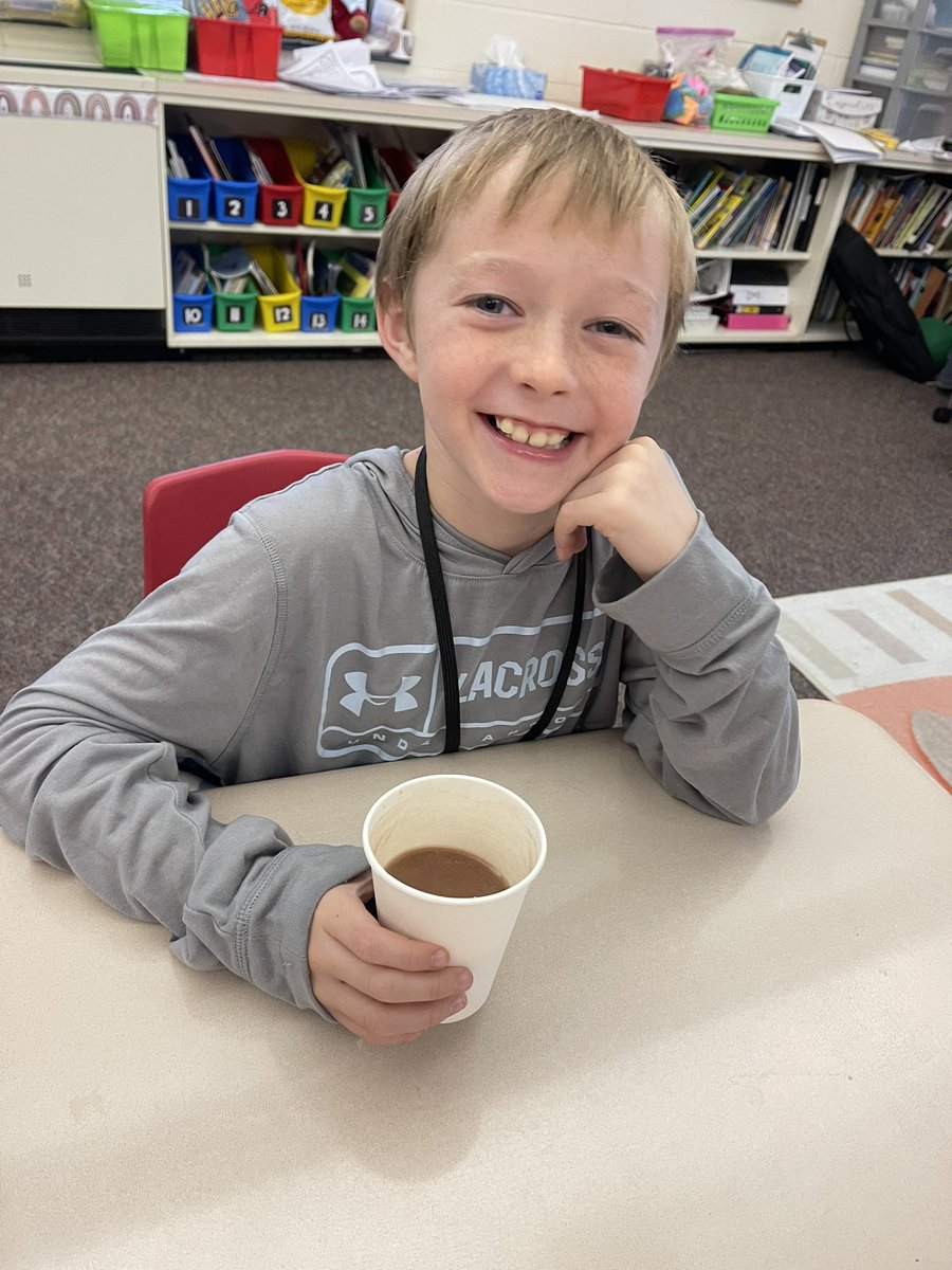 mrscaracciolo13's tweet photo. That first snow fall feeling is magic ✨ of course we had to celebrate with hot cocoa!!! ☕️ https://t.co/x2GL66tSCF