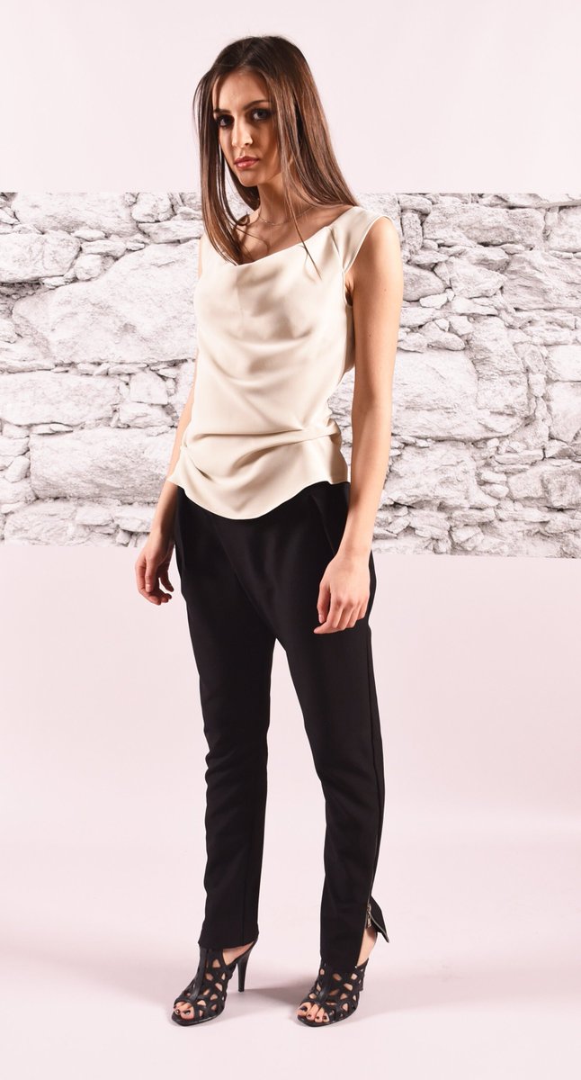 Muzeva1's tweet photo. Minimalist Woman Top Sleeveless Top Summer Light Cotton Top Elegant Top Plus Size Top Sexy Office Wear Business Urban Woman Beige Elegant https://t.co/x7WznGAz28 #solid #minimalist #standard #eleganttop #womanbeigetop #businessurban #sexyofficewear #minimalisttop #etsy https://t.co/den6c38tcD