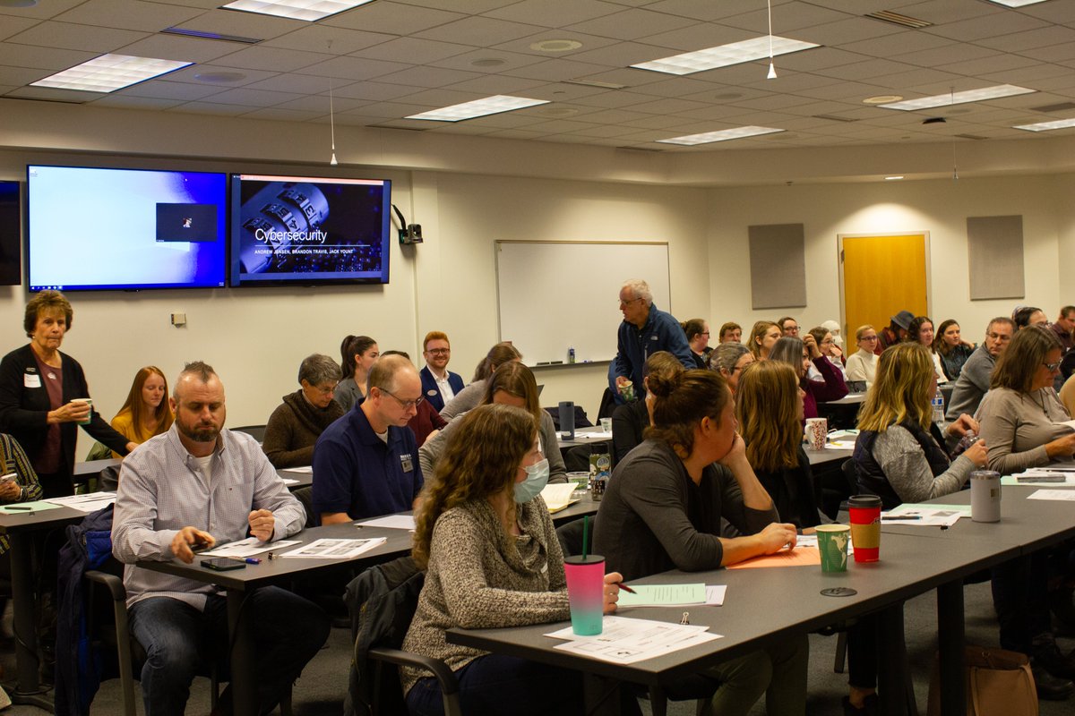 UMontanaBiz's tweet photo. Thank you to all the CPAs that made it to our Master's of Accountancy student presentations! The turnout and support by accounting professionals always makes this a special event. #MAcct #MontanaMeansBusiness https://t.co/uW9tiypsim