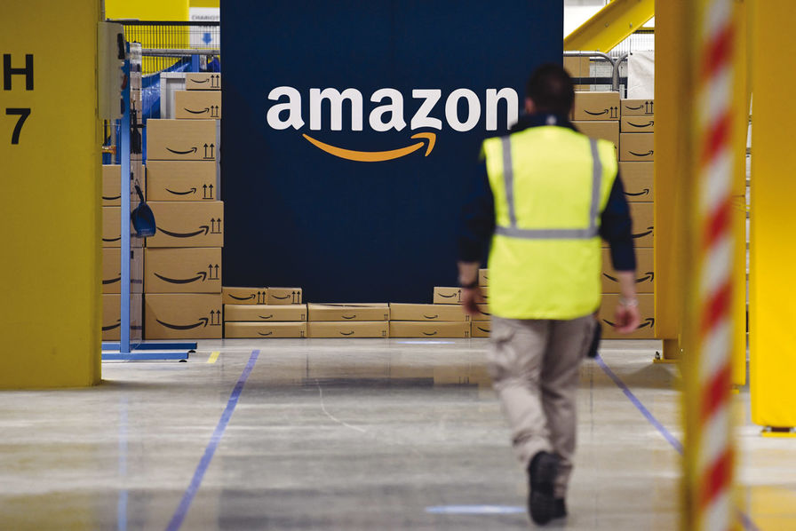 sutitarimay's tweet photo. #Amazon planea despedir cerca de 10,000 #empleados https://t.co/KsSCnVbEjn https://t.co/f1aHSIvhMb