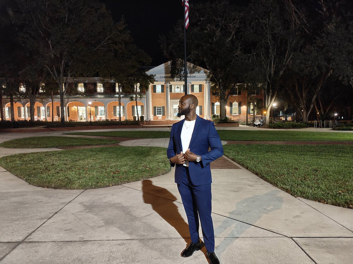 I made it to DeLand University in Florida. Speaking on campus tonight.

Apparently some student and teacher activists tried to stop this from happening because I am 'dangerous'... But if the truth is considered dangerous, then so be it. 🇺🇸🇬🇧
