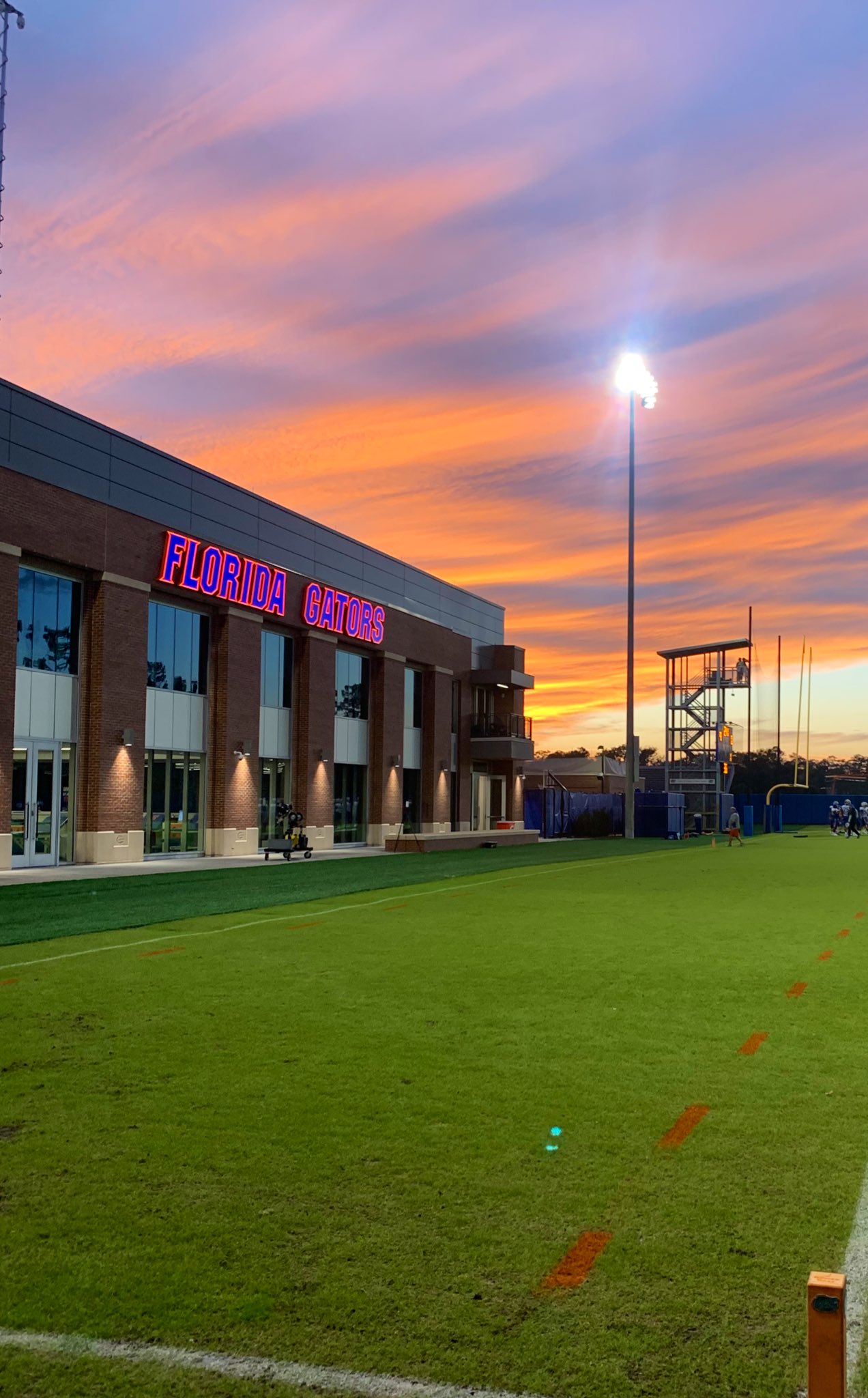 Katie Turner on Twitter "Blessed to be a Florida Gator 🐊 https//t.co/FHl0o8fBpe" / Twitter