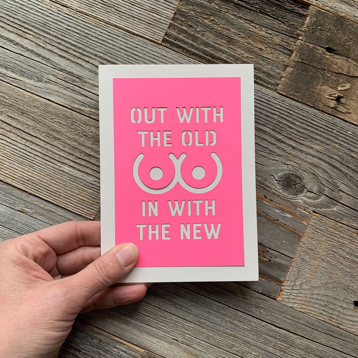 LouiseLauret's tweet photo. ★★★★★ "I love the card. I bought it for a friend that's having a breast reduction & it's totally her. I would definitely purchase another one of these cards." Brandi https://t.co/3IPIkvBXYc #etsy #white #pink #breastcancersuppor #mastectomyrecovery #mastectomysupport https://t.co/8GMUhrdPbk