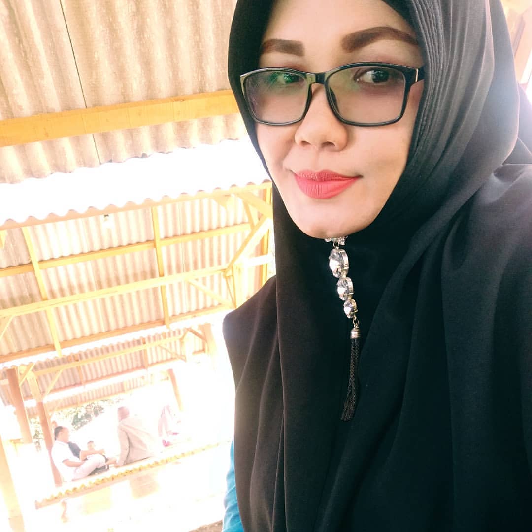 feliaoktadianti's tweet photo. Met siang https://t.co/9yNL4iogak