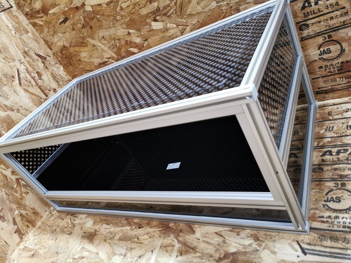 tkr0409's tweet image. フォロワー10,000人突破記念プレゼント企画！
幅+奥行き+高さ=2000mm以内のケージを2名の方にプレゼントします！
❬応募方法❭
・このツイートのリツイートと、Ark～Cageのアカウント(@tkr0409)のフォロー

❬応募期間❭
2022年11月16日～2022年11月20日23:59

❬当選者の発表❭
2022年11月25日

続く