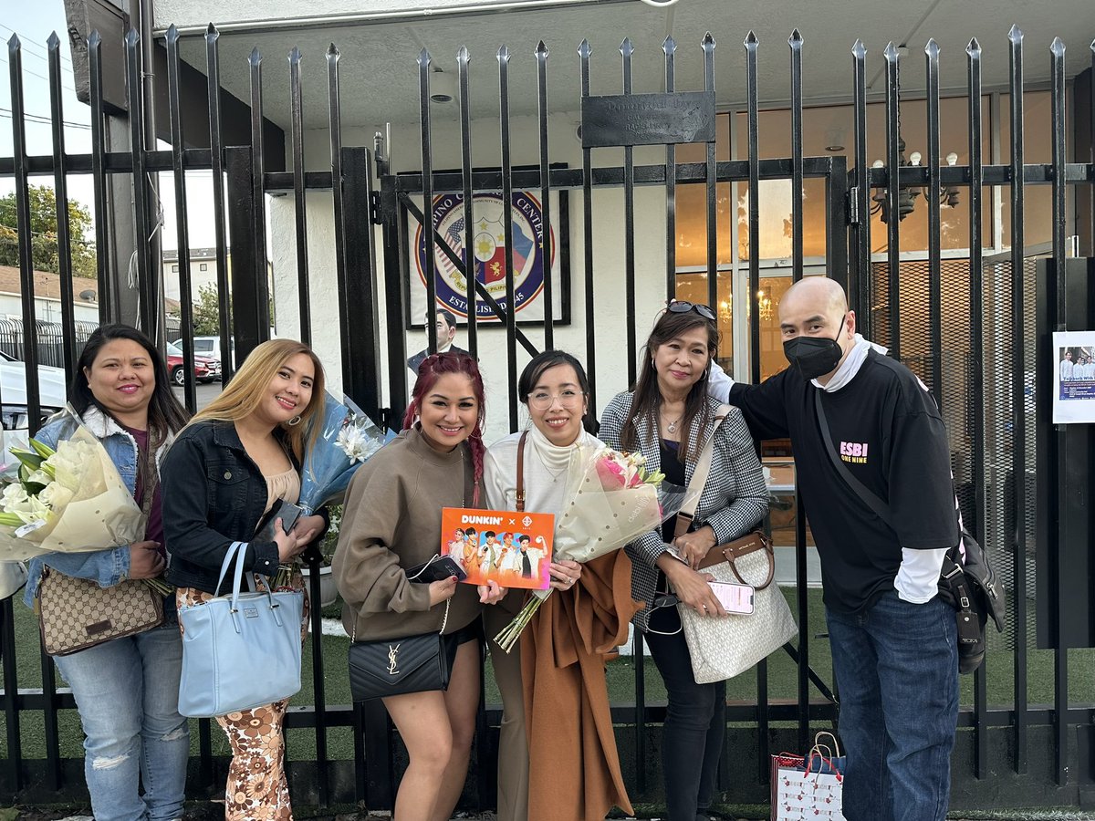 AShinumura's tweet photo. Thank you @gamblingmumma!
My group @AtinomyGratis and I had an awesome time yesterday!
We are grateful to be invited to such an intimate setting to promote Filipino culture and artistry!
@NCCAOfficial
@PHLinLosAngeles
#SB19 #ForumWithSB19
#SRLosAngeles #KulturaPH https://t.co/GphaO9JWmE