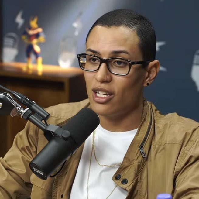 “Não recebemos nada para apoiar Lula. Não tem nenhum comprovante por aí que comprove isso. Eu nunca faria isso. Fizemos toda a campanha por ser contra Jair Bolsonaro e conseguimos. A democracia venceu.” CHOQUEI NO FLOW