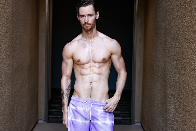 Where are we going for vacation? 🙂 https://t.co/JH7j3ZJPgA