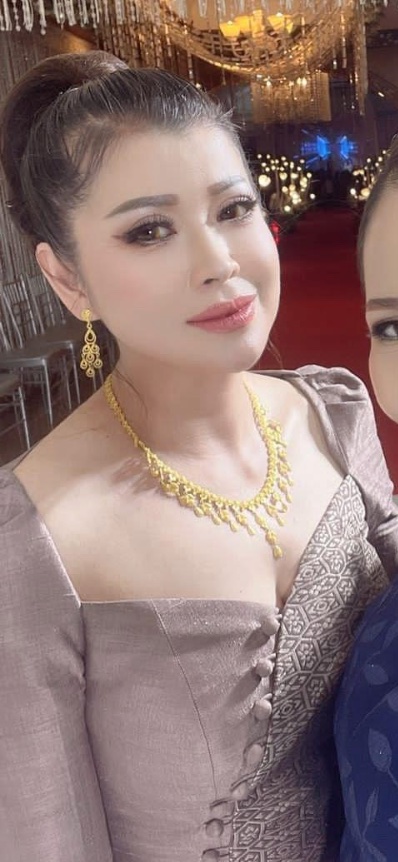 VongdeaunV's tweet photo. ໂຄດເປັນຕາສີ້ເລີຍອາຍຸ40+
#ສາວLaos https://t.co/UDxKtM1N01