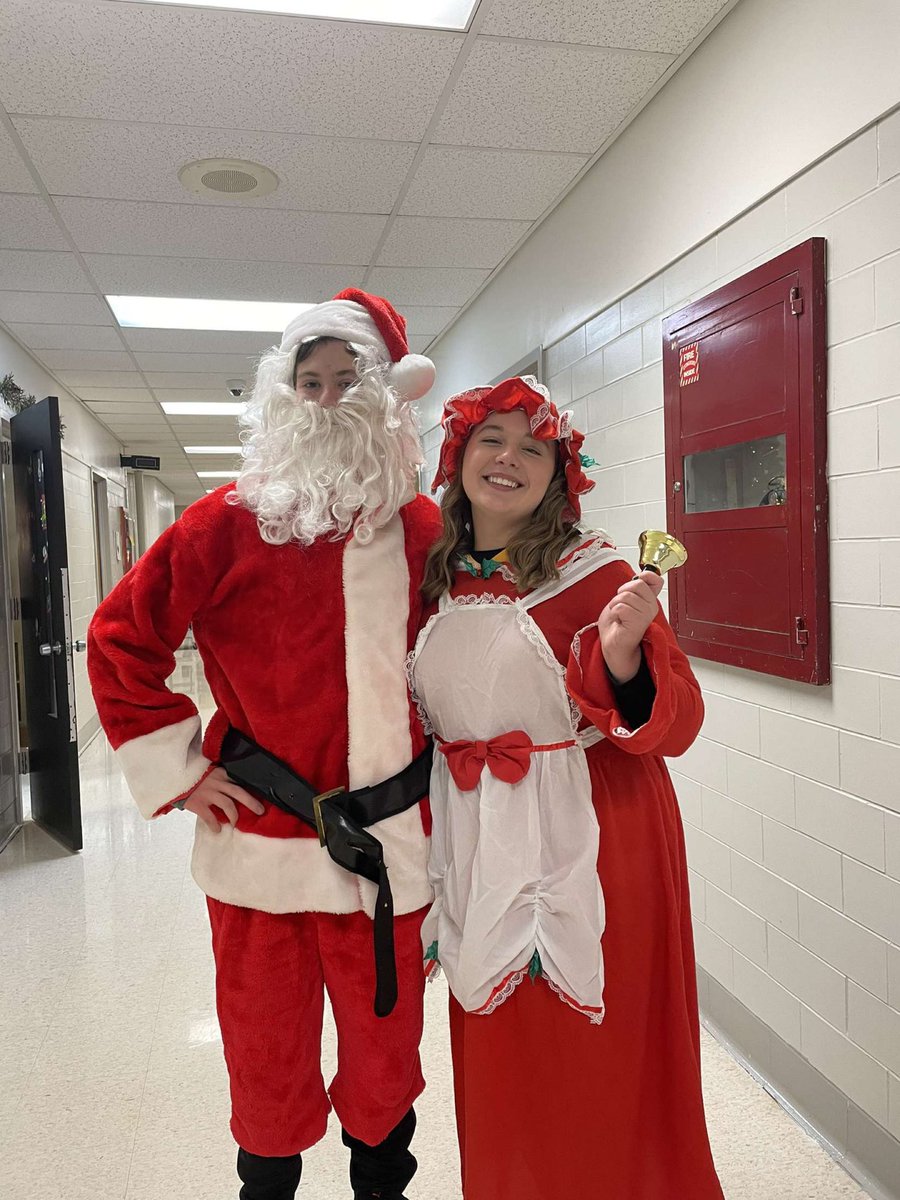 Who’s excited for Christmas!!! Santa and Mrs. Claus sure are busy getting ready!!
