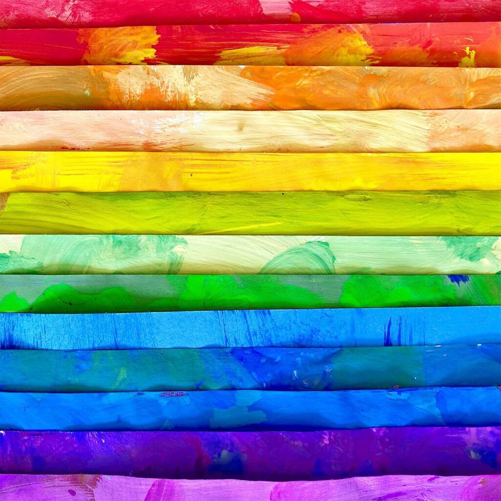 Elementaryarts's tweet photo. Painted paper for the win! I love how unique and different all of our projects are turning out! #paintedpaper #paper #rainbow https://t.co/2MgQ6vrJMT Painted paper for the win! I love how unique and different all of our projects are turning out! #paintedpaper #paper #rainbow Pa… https://t.co/AuWVtKoATO