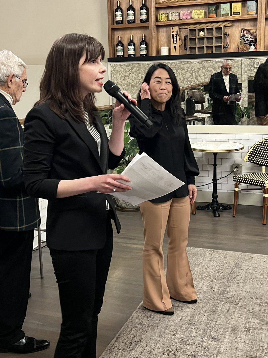 _PhillyForward's tweet image. Introduction of Helen Gyn tonight at our 3rd Philly Forward forum for potential mayoral candidates!