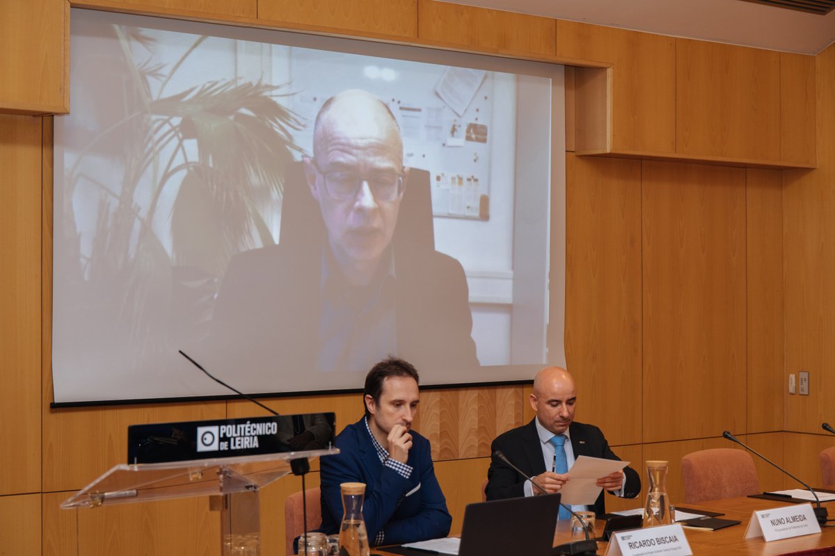 ciencia_pt's tweet photo. Está lançado o #Graduate Tracking Portugal 2022, numa sessão que decorreu hoje no #IPLeiria.
O Graduate Tracking PT 2022 é um mecanismo de monitorização de #empregabilidade desenvolvido no âmbito da iniciativa #Eurograduate. 1/2
#DGEEC #CIPES https://t.co/edoZyD3bG2