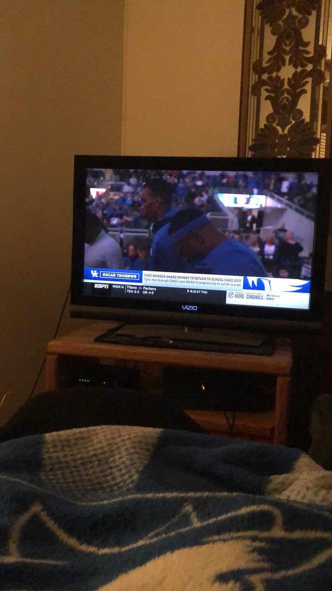 WallTius's tweet photo. Sitting in my old man’s chair watching the State Farm Championship Classic! #LetsGoDuke https://t.co/0avA8Kmkte