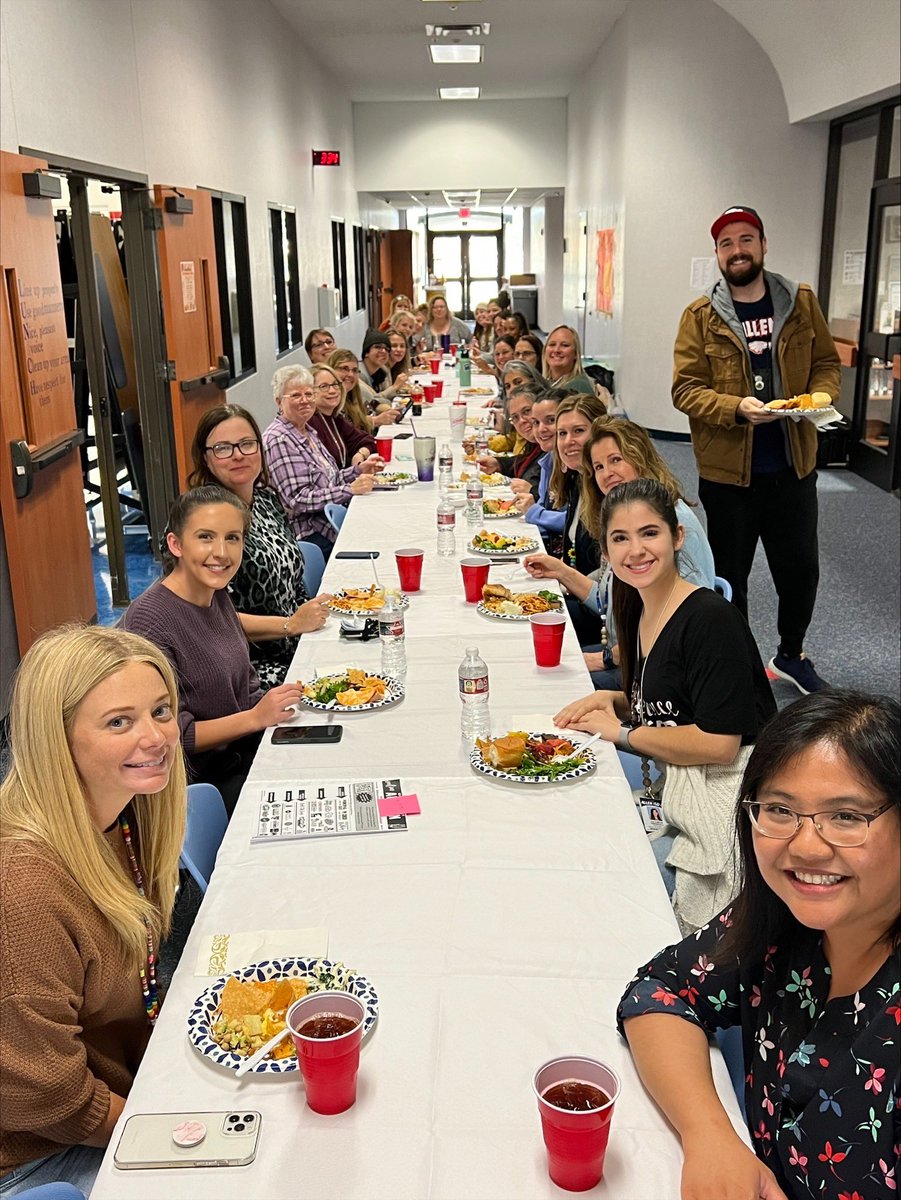 Lynn Moretti tweet media