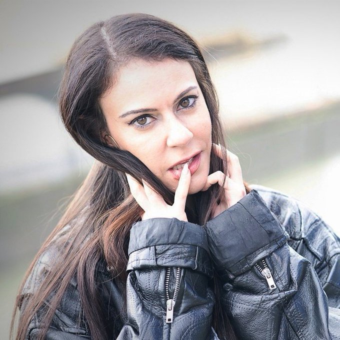 #NewProfilePic https://t.co/ZKMZ1qBTLk<a href="/tag/newprofilepic"class="tags">#NewProfilePic</a>