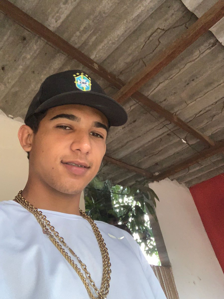 2Marceloooo's tweet photo. E eu me sinto abençoado 🎶😇 https://t.co/FLxqLDLIsX