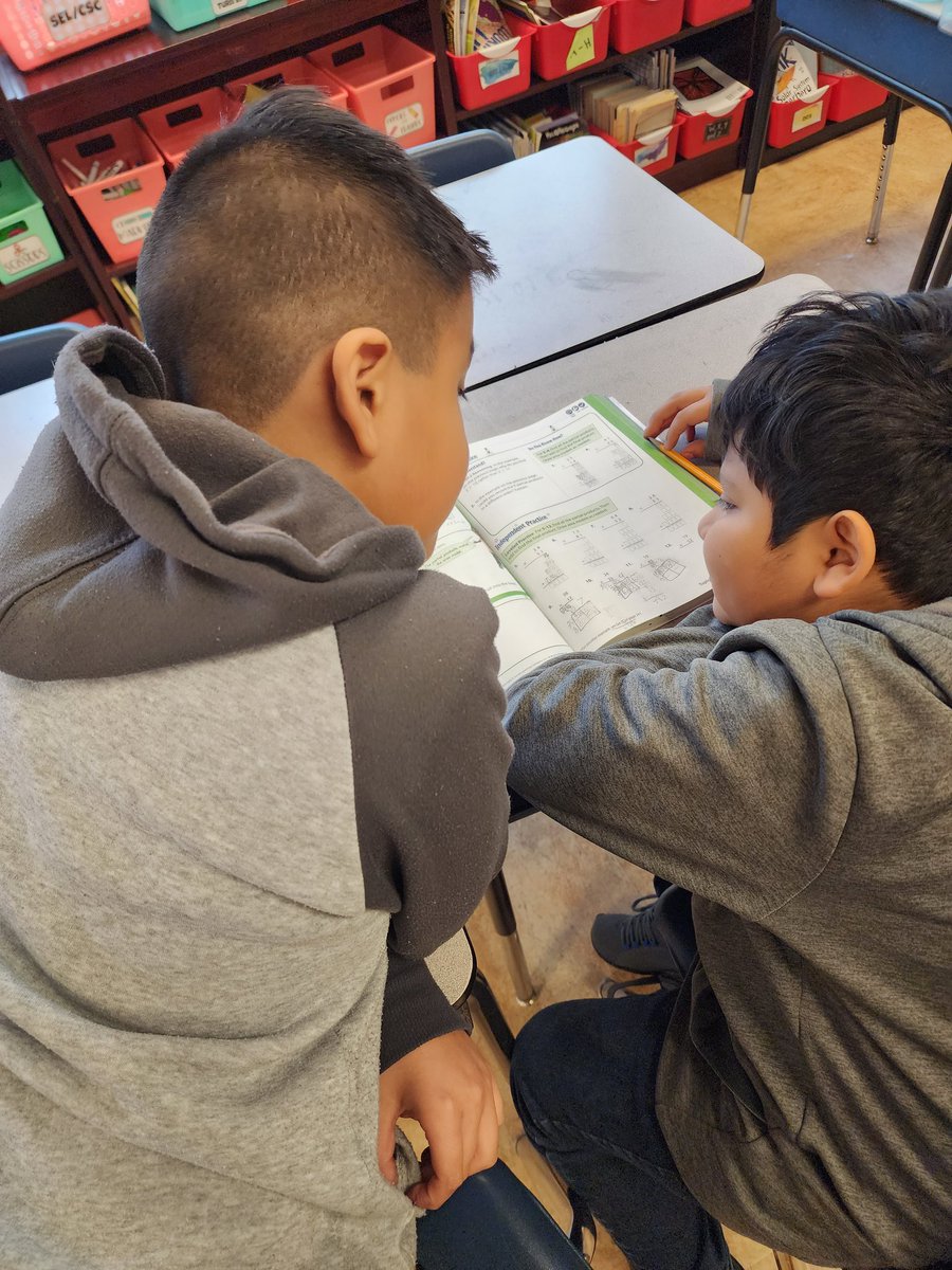 RCE_Mustangs's tweet photo. When you can teach others that's true mastery! #masterymatters #multilingualmustangs https://t.co/Up0eUvWxyI