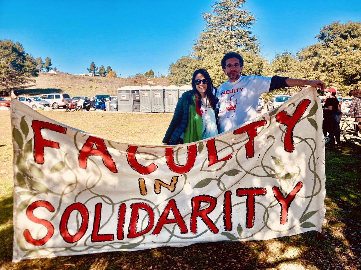 We’re just professors, standing in front of UC admin…. asking them to bargain in good faith! #WeTeachUC #FairUCNow