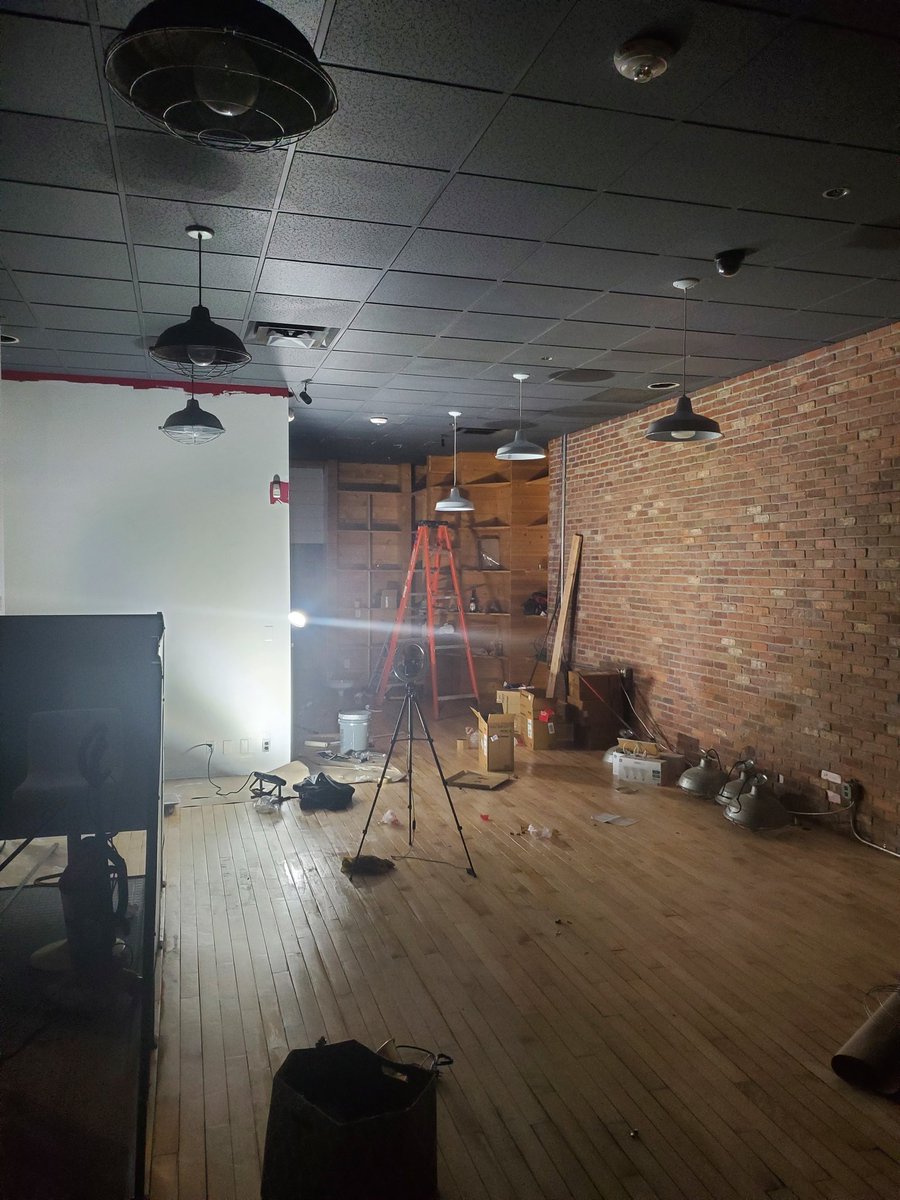 Nft project and trying to build out new store is definitely a challenge 😅😅 I promise I'm not rugging..🤣🤣🤣