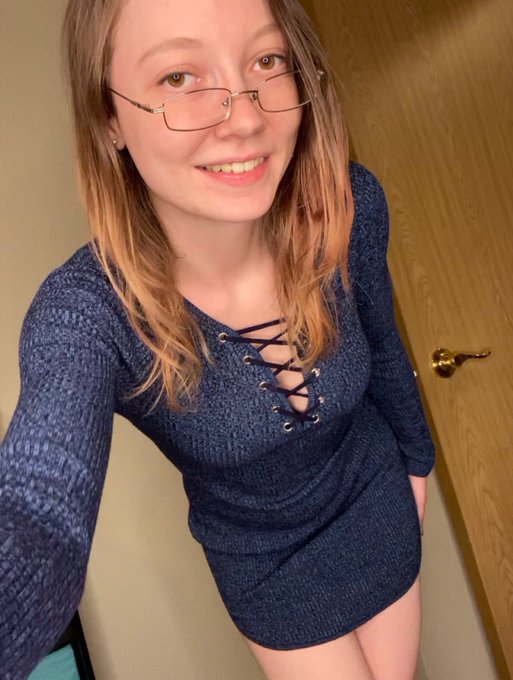 It&rsquo;s cold now to time to bust out the sweater dress  #selfie #SelfieOfTheDay #oot #ootd #NNN22 #sweaterweather<a href="/tag/selfie"class="tags"><span>#selfie</span></a><a href="/tag/model"class="tags"><span>#model</span></a><a href="/tag/cute"class="tags"><span>#cute</span></a><a href="/tag/ootd"class="tags"><span>#ootd</span></a><a href="/tag/goddess"class="tags"><span>#goddess</span></a><a href="/tag/redhead"class="tags"><span>#redhead</span></a><a href="/tag/fetishmodel"class="tags"><span>#fetishmodel</span></a>
