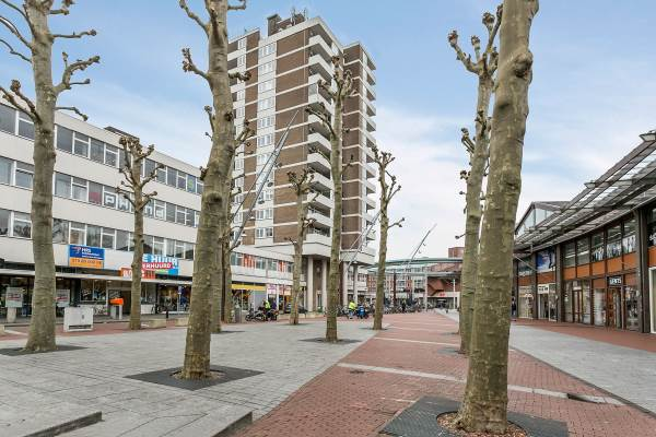 gemeentedbosch's tweet photo. Het braakliggende Burgemeester Loeffplein ter hoogte van de Blokker is aangewezen als een uitmuntende locatie voor de noodopvang van asielzoekers!
https://t.co/XEdgKvfXly
#denbosch #allemaalsamen https://t.co/ggnnJVEtlC