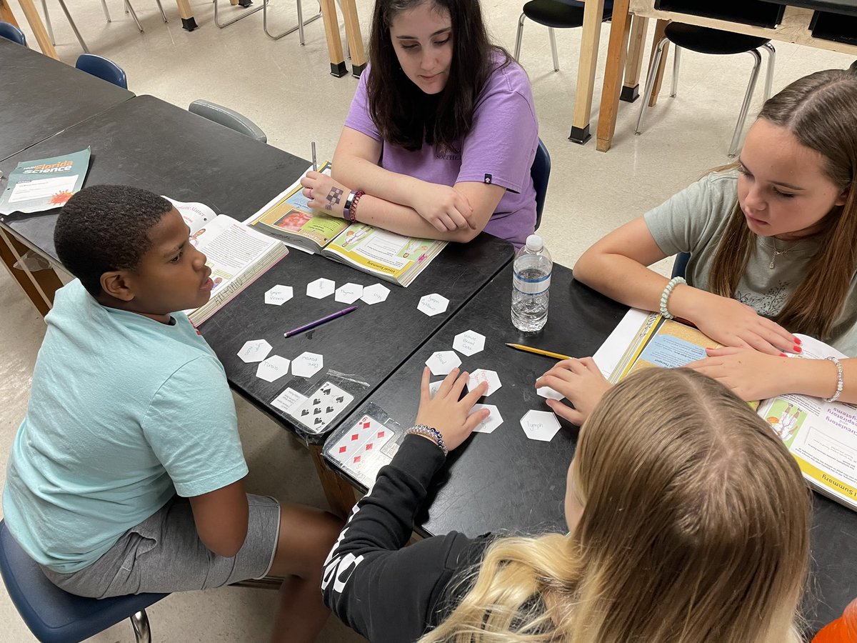 TreuliebT's tweet photo. It’s cool watching teachers try new strategies that you taught them. Ms. Thigpin is rocking some hexagonal thinking in her life science class. #NorthSidePride #ScienceRocks @NMMScolts @chadefrazier @MCPS_Secondary https://t.co/Usaty8N9qO