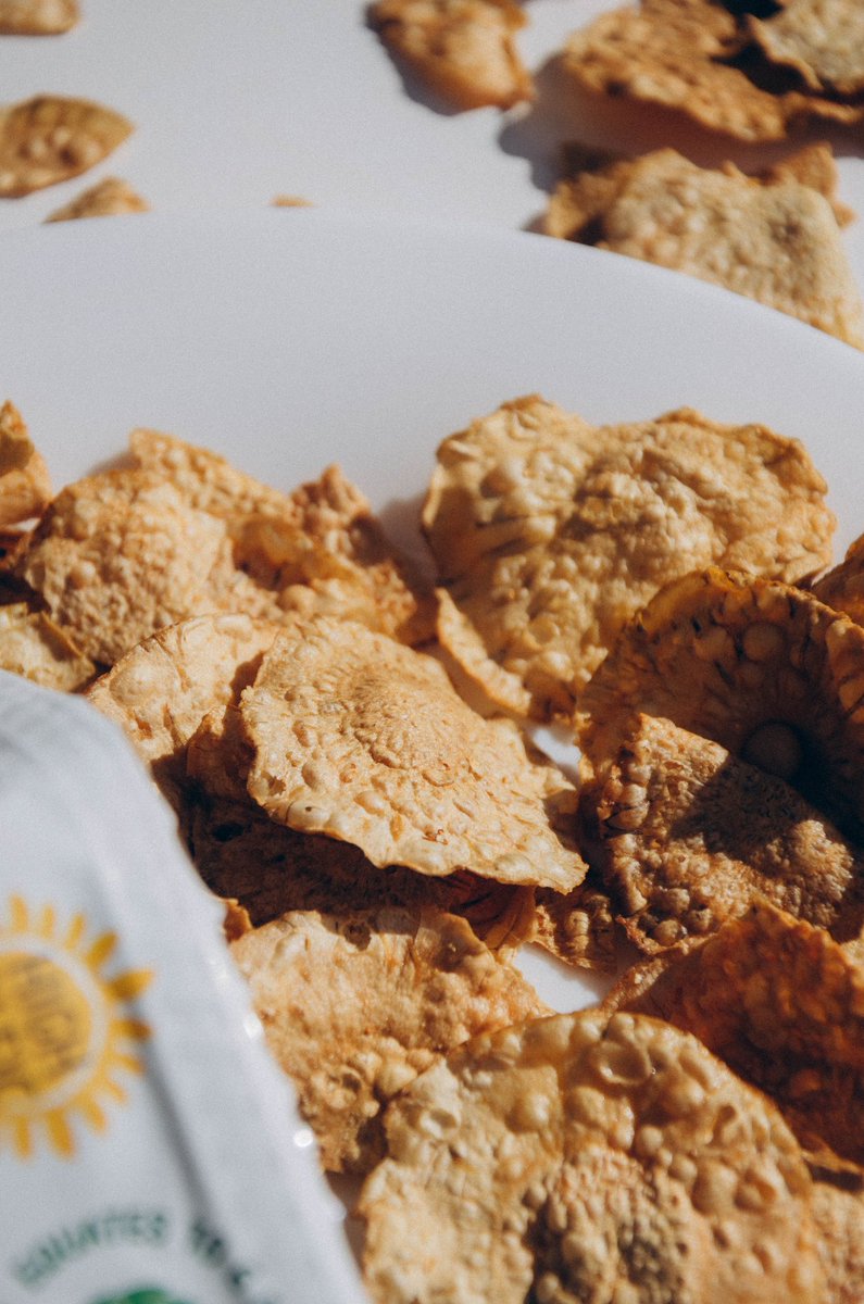 CYNARAartichoke's tweet image. Get a good look. 👀 Can't believe your eyes? Wait till you taste it. 😏💚 

100% Crispy
100% Plant Based
100% Gluten Free
100% DELICIOUS

#ketosnacks #nongmo #artichokelovers
