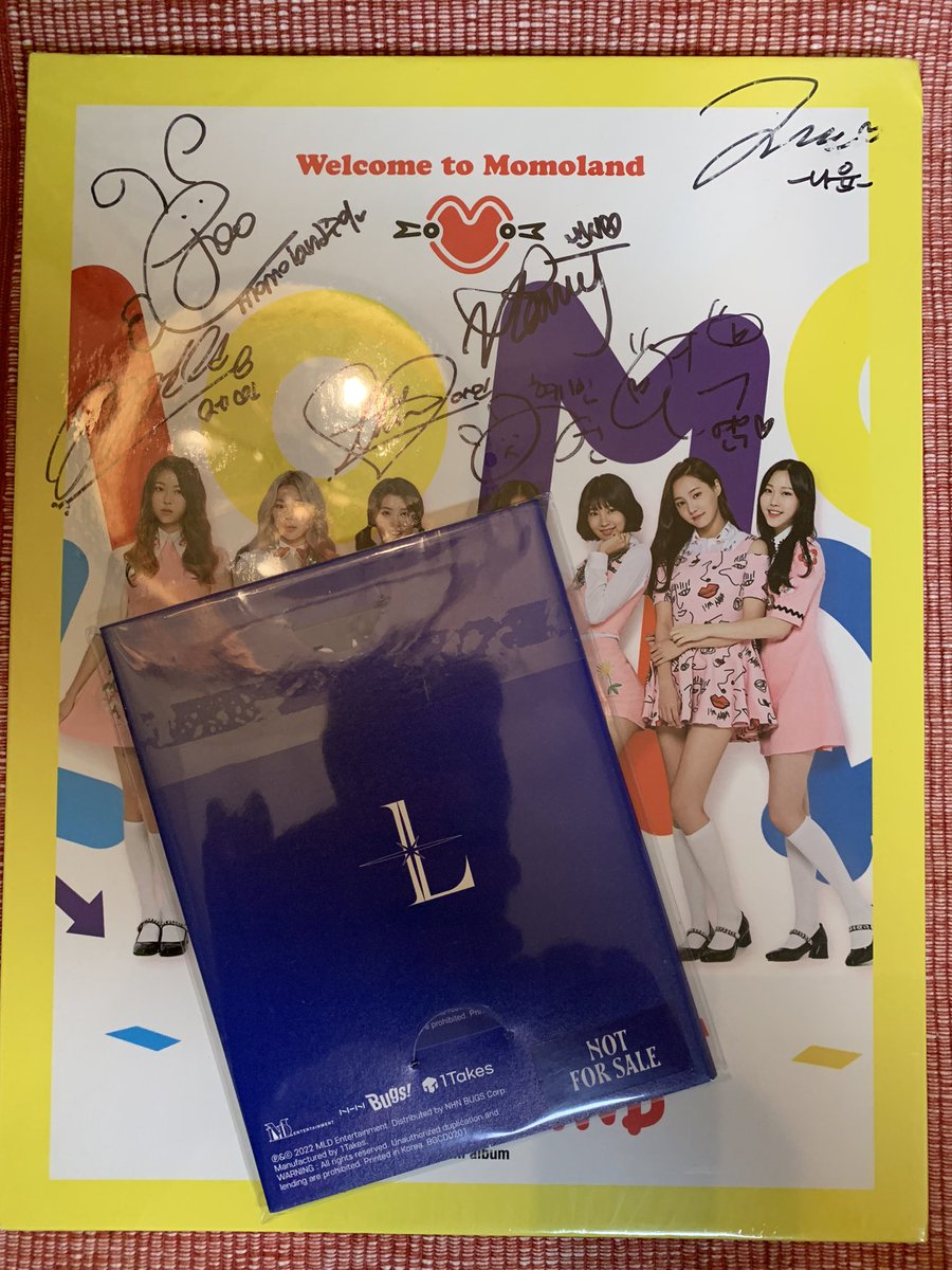 warriornopi83's tweet photo. Mail day! Got my signed Album #GirlsRoundPart1 #Lapillus #Lapis https://t.co/Hvv0Q97G9G
