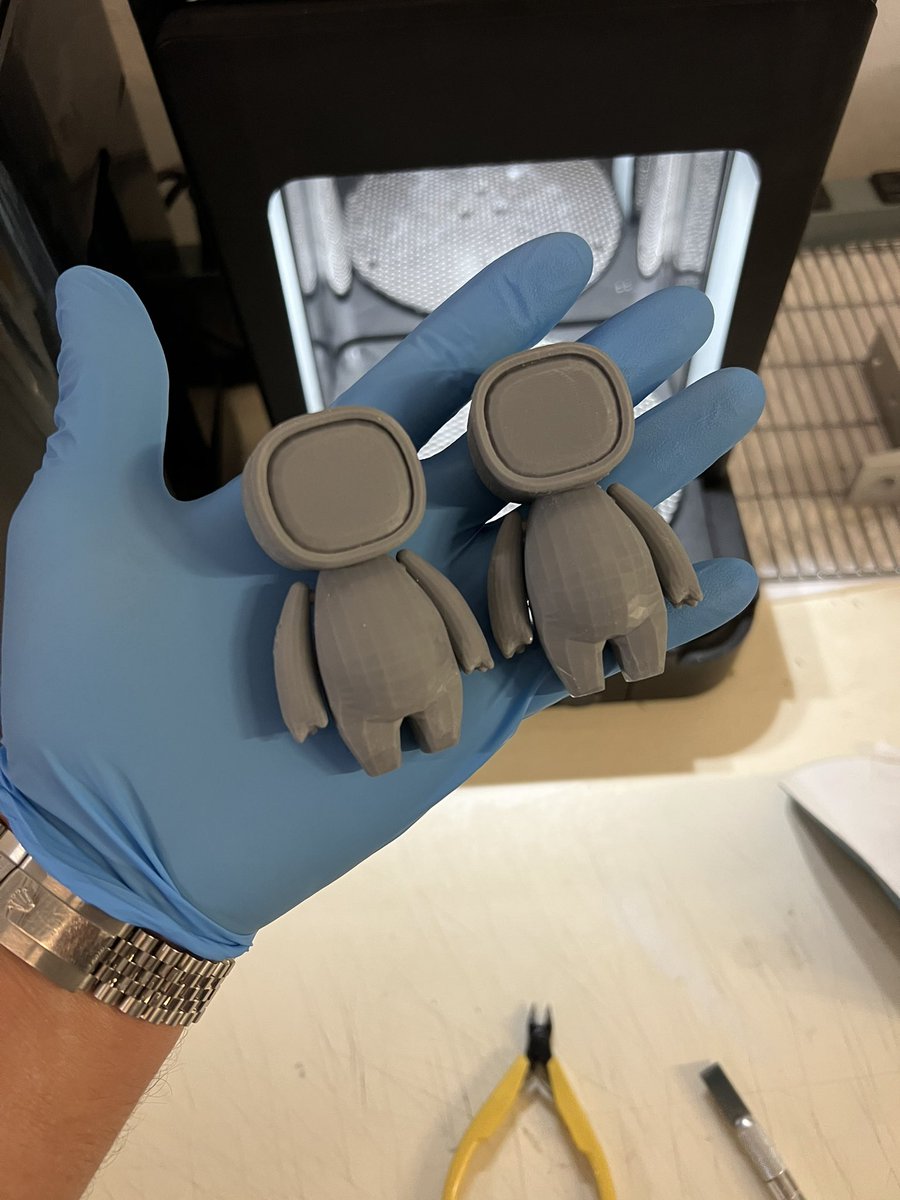lucianothedegen's tweet photo. Gotta make the antennas thicker😅#workerbot #rtfktrimowa #CloneX #rtfktcreators https://t.co/nemzdcOoj6