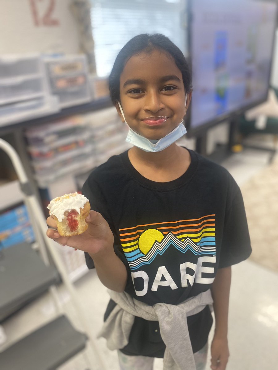 alexis james tweet media