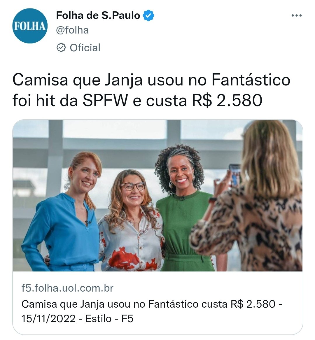 Here's Brazil's largest newspaper feigning self-rightous shock that the future 1st Lady would wear a US$ 500 blouse for her first big interview on Fantastico, the nation's most popular weekly news magazine show.