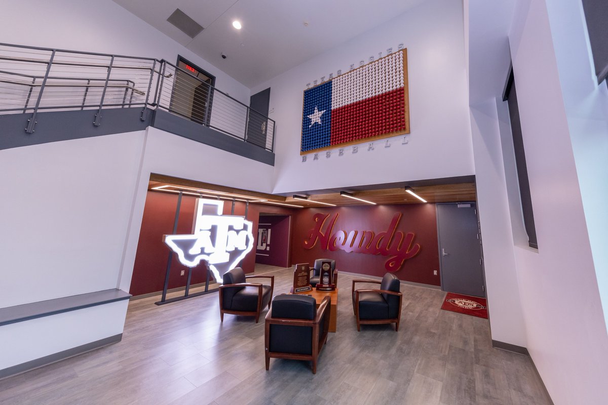 AggieBaseball's tweet image. howdy 🎨👀🔥