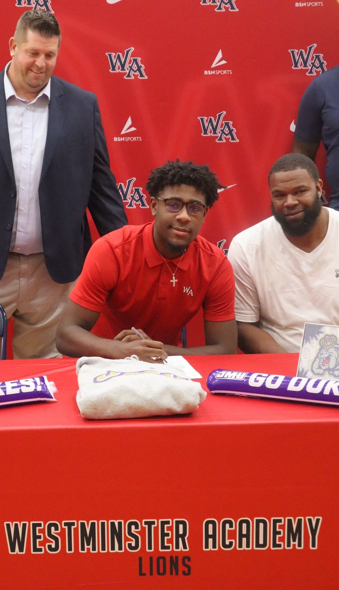 WALionsBasketb1's tweet photo. Super excited for our guy Jaylen Carey (@Jaylencarey1)who signed his National Letter of Intent to play at James Madison University @JMUMBasketball today in front of family and friends.  #LionsforLife @FutureDraftStyl @Rivals @nightrydaselite @BoxScoreReport @PBCBBallForum https://t.co/vYQQrjqCrf