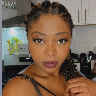 ms__anonymous's tweet photo. #NewProfilePic https://t.co/Y8zM5e4mLB