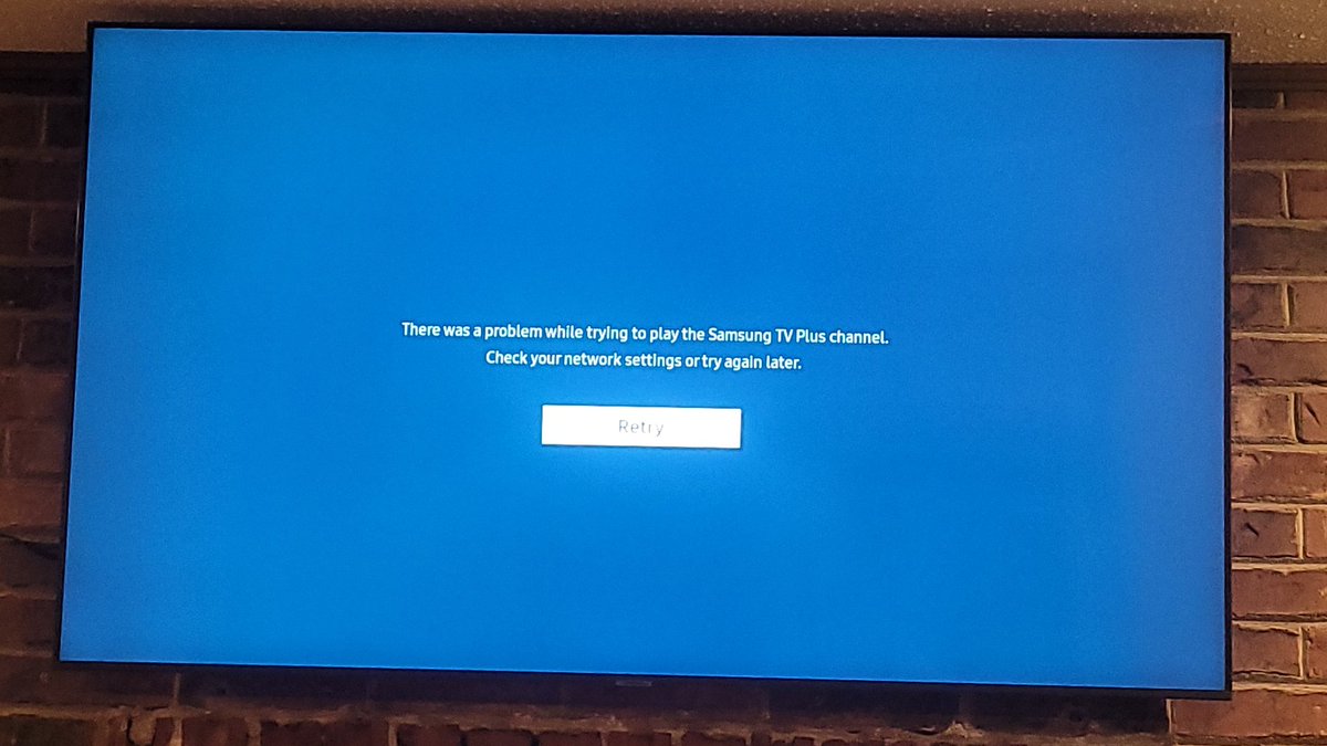 Kembralyn's tweet photo. NEVER use @optimum internet service!  Just got hung up on by their supervisor.  They are mad that I haven't paid my bill for our new internet service that has never worked. #optimumsucks #fail #ineedoptionsnotoptimum https://t.co/eJ795QyI62