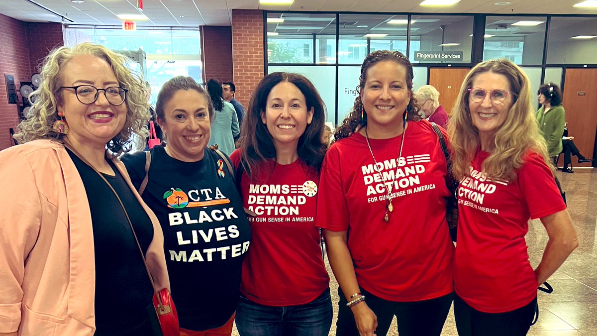 At the @OCPSnews school board meeting installation with @MomsDemand volunteers and other advocates who want safe and inclusive schools for ALL students. We are standing on the side of love and we will not let hate win. 🌈💙 #WeSayGay