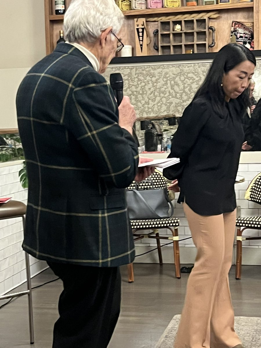 _PhillyForward's tweet image. Helen Gym takes questions from the audience. #PhillyBillOfRights