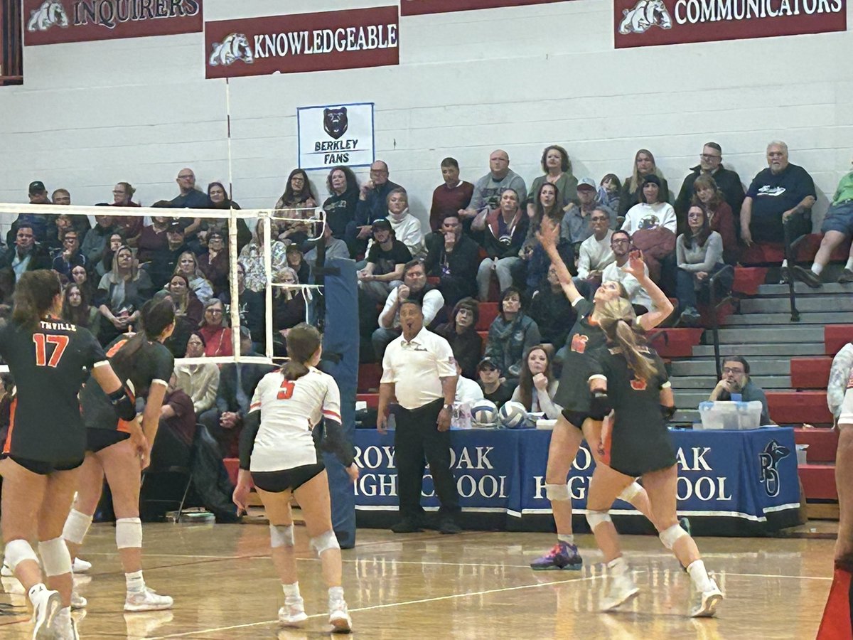 Mustangs win game 25-12