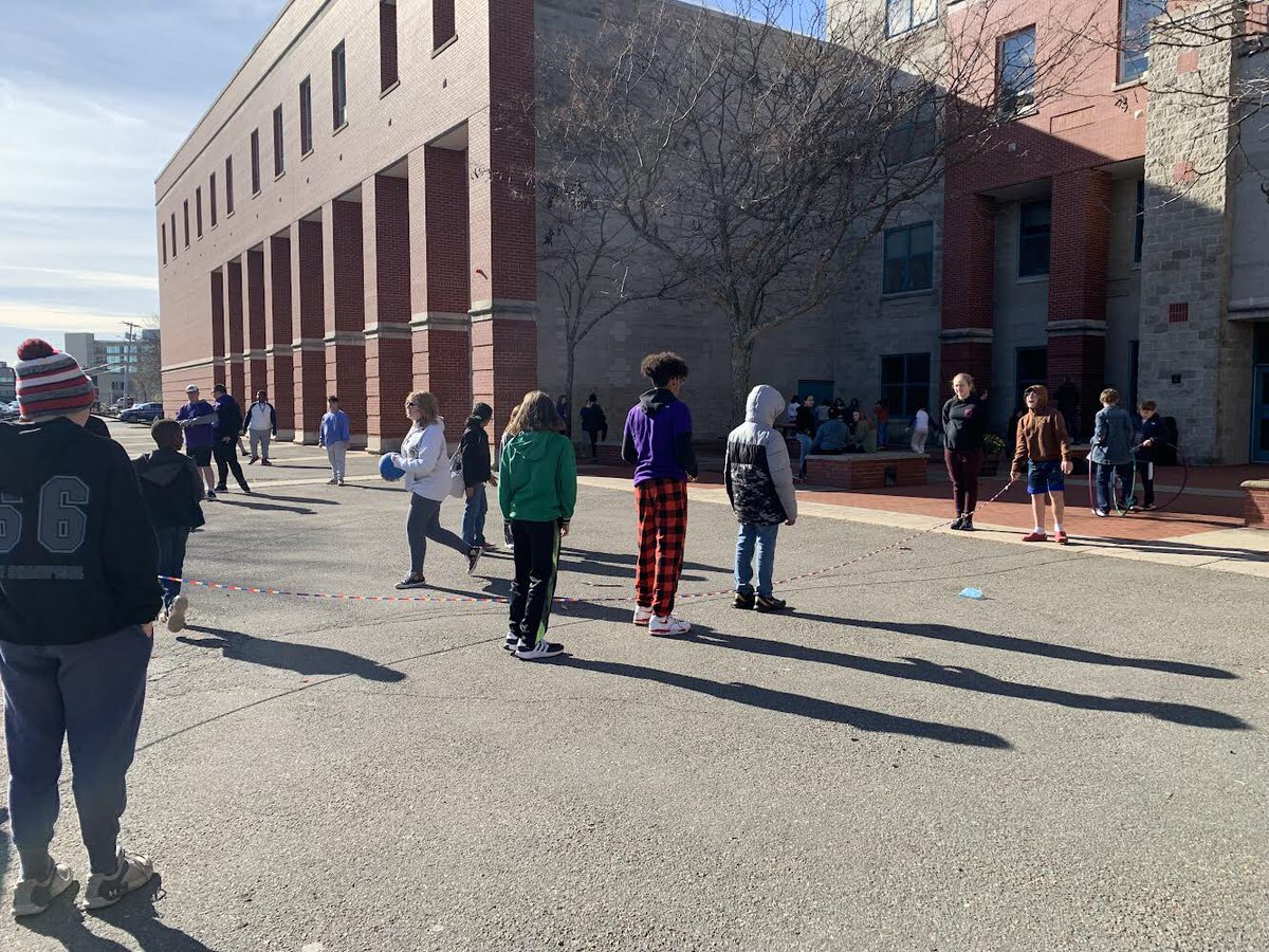 cmshappenings's tweet photo. Thank you @PlayworksNewEng for training our 8th graders to be Junior Leaders at recess. Excited for our students to have this awesome leadership opportunity! #cmssharks #studentleadership https://t.co/wBjGovIZka