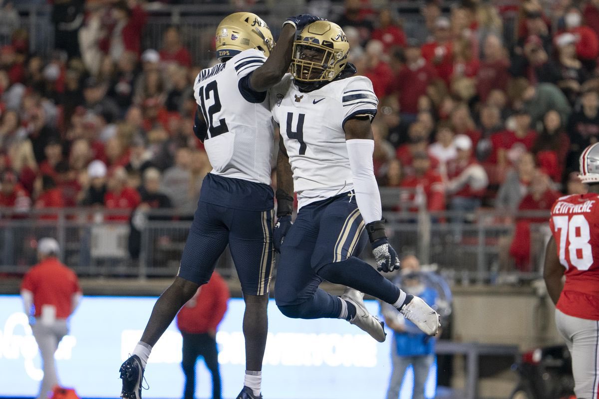 #AGTG Blessed to receive my 3rd D1 opportunity to Akron University!! #gozips⚡️ @TeamsCoachTuck