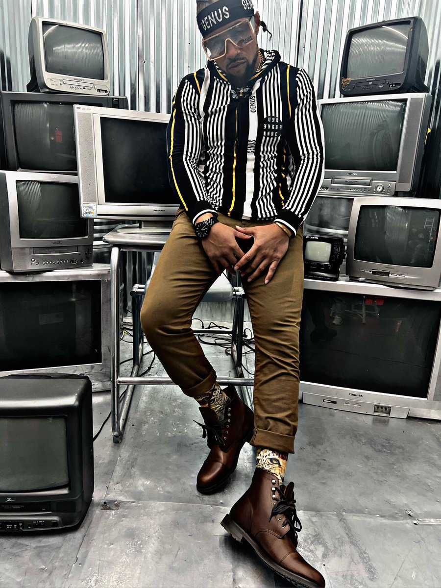 joshuaworlds's tweet photo. GENUS - Gathering Everything Needed Upon Success. #joshuaworlds #actor #musicartist #fashionartist #clothingline #genus #fyp https://t.co/093ND0Rkql