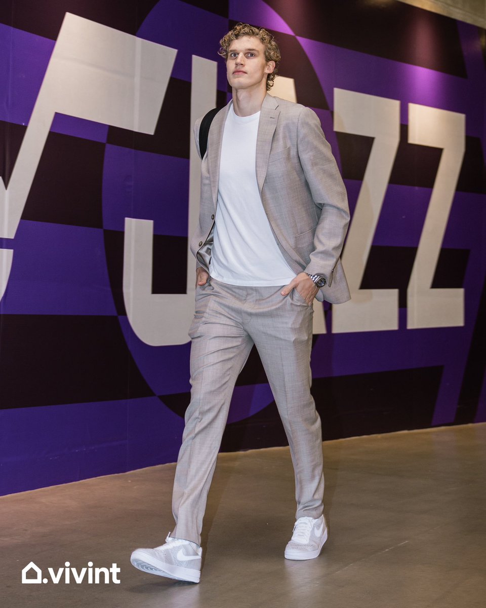 there’s comfy,
there’s cozy,
and there’s Lauri🧑🏼‍💼

#VivintCam | <a href="/VivintHome/">Vivint</a>