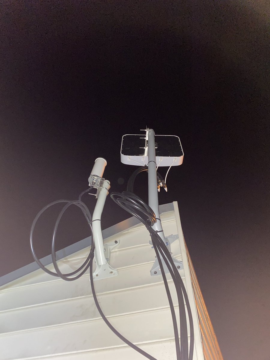 amosedale's tweet photo. #nekvt #rt105 in the lines home .. heart like a truck #cellular antenna install @techmosedale @DollarTree yeee. https://t.co/z8DadLfj5C