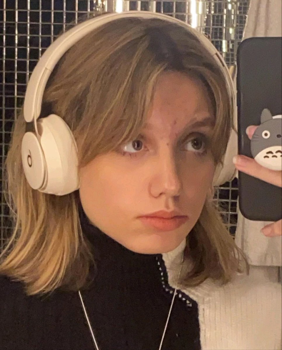 Splinter Gwen Stacy tweet media