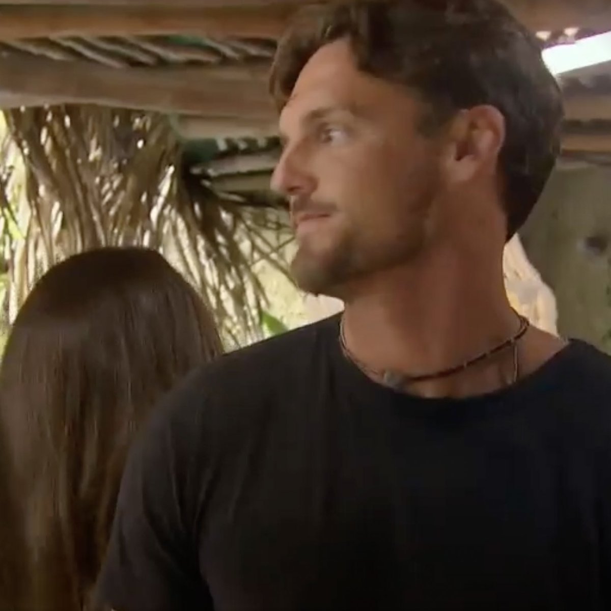 thebachelwhore's tweet photo. no one:
gabby introducing herself to logan as if they didn't date: "i'm gabby"
#BachelorInParadise #BIP https://t.co/naj3mWu0i6
