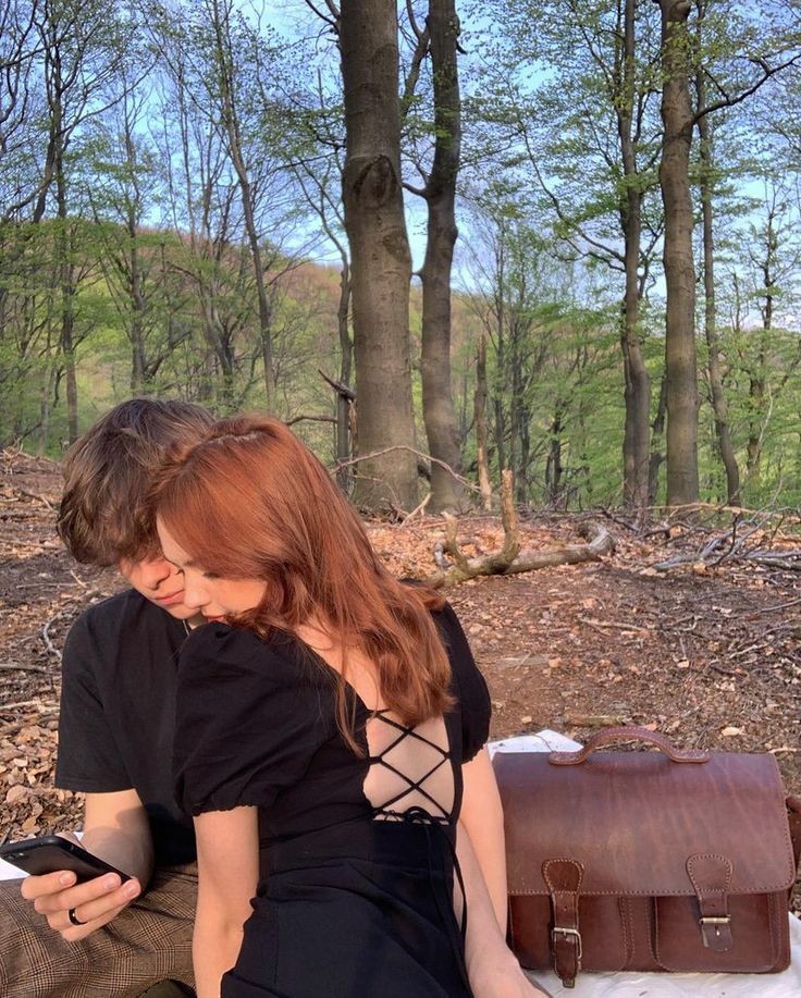 currymalachai's tweet photo. as vezes ainda é difícil acreditar que você realmente gosta de mim de um jeito romântico, o kai de 9 anos estaria muito orgulhoso de mim nesse momento. te amo muito amor, obrigado por fazer meus dias perfeitos 🐟🦋 feliz um anos pa nóis https://t.co/XONJ7aqVJe