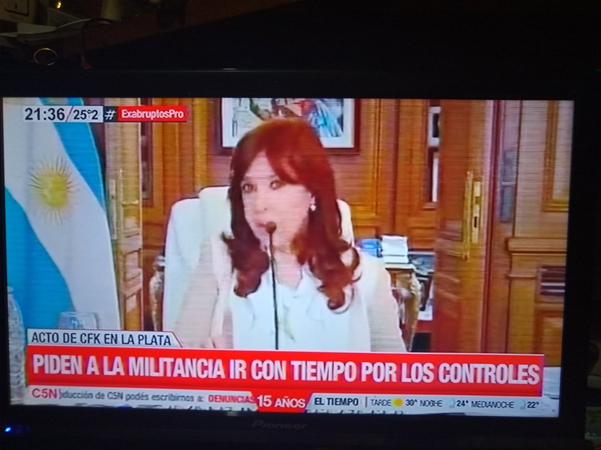carlosDesantosT's tweet photo. #LaFuerzaDeLaEsperanza
#TodosConCristina 🥰
#CristinaEnLaPlata
Ir con tiempo por los controles
#ExabruptosPro https://t.co/FQ1NXnHHbL