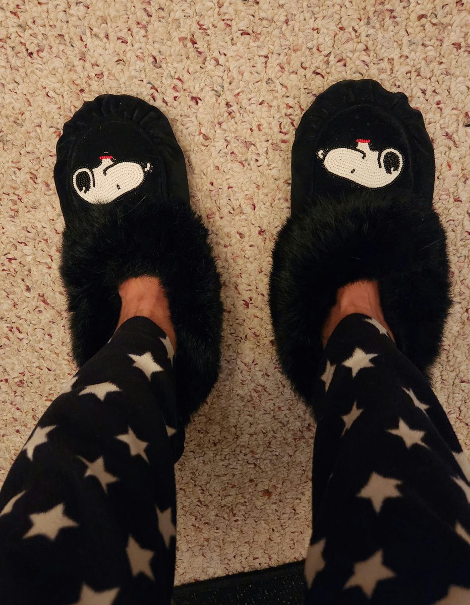 misspeanut72's tweet photo. Happy #RockYourMocs week! https://t.co/pd0HO7f2xp